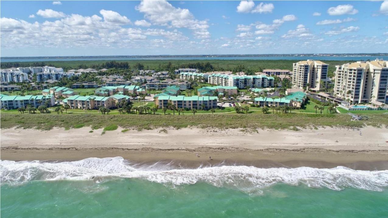 Beach Getaway - Ocean Beach, Tennis, Golf, Pool With Tiki Bar Fort Pierce Exterior foto